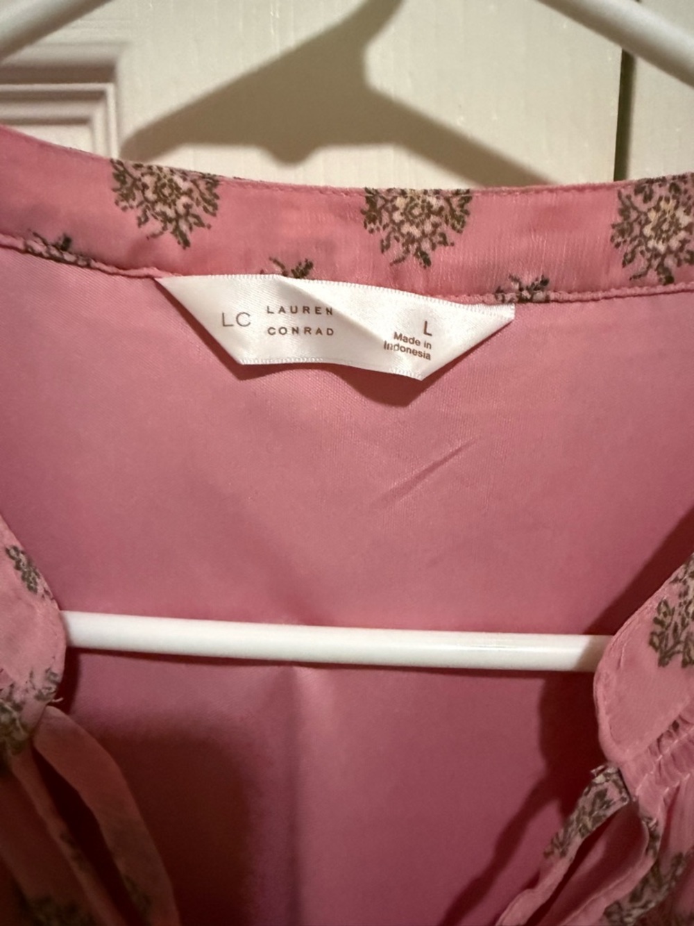 Lauren Conrad Women's Pink Floral Tie-Neck Blouse - Picture 2 of 5